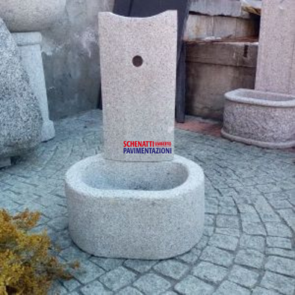 FONTANA_IN_GRANITO_BOCCIARDATO_DIMENSIONI_VASCA_CM._46X40_COLONNA_CM._70